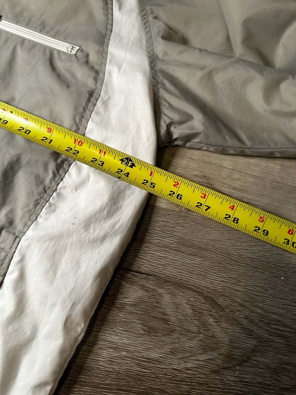 Vintage Nike Full-Zip Lightweight Windbreaker Jacket Grey and White - Picture 5 of 7